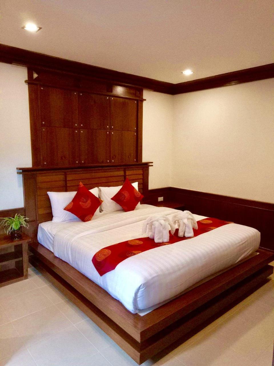 Lanta White'S House Hotel Koh Lanta Exterior photo